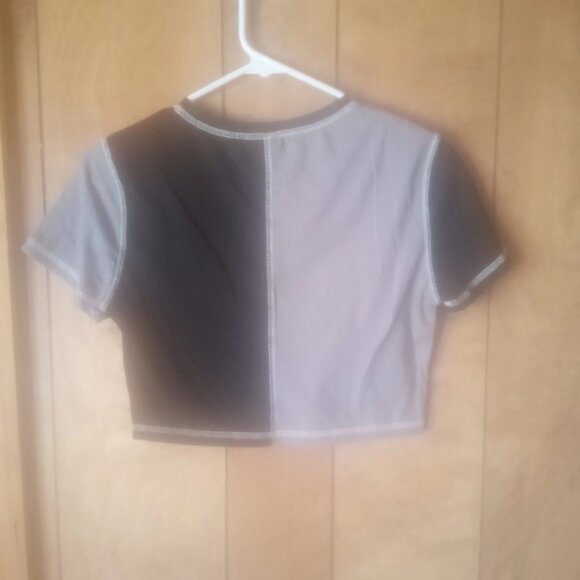 romwe womens skull rose Free short sleeve crop top size M - Picture 4 of 4